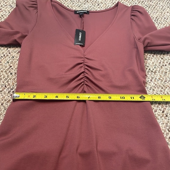 Express Mauve V Neck Ruched Knit Dress. XS - Picture 8 of 10
